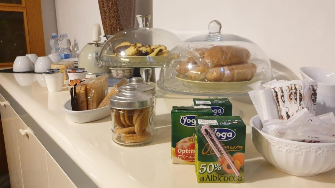 Aduepassi Bed & Breakfast Ascoli Piceno Bagian luar foto